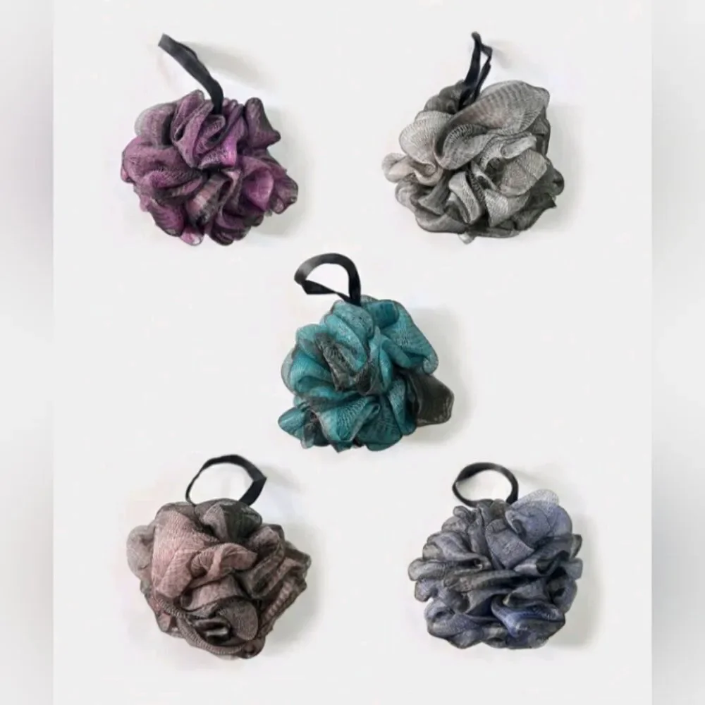 💕 $4 Bundled Purple & Black Body Poof